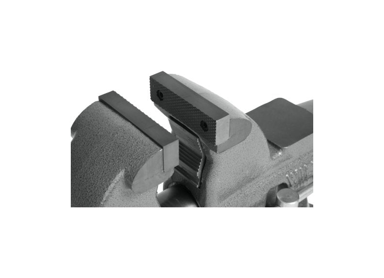 C-0 Pipe and Bench Vise, 3-1/2" Jaw Width, 5" Max Jaw Opening, 4-1/2" Throat Depth - Diamond Tool Store